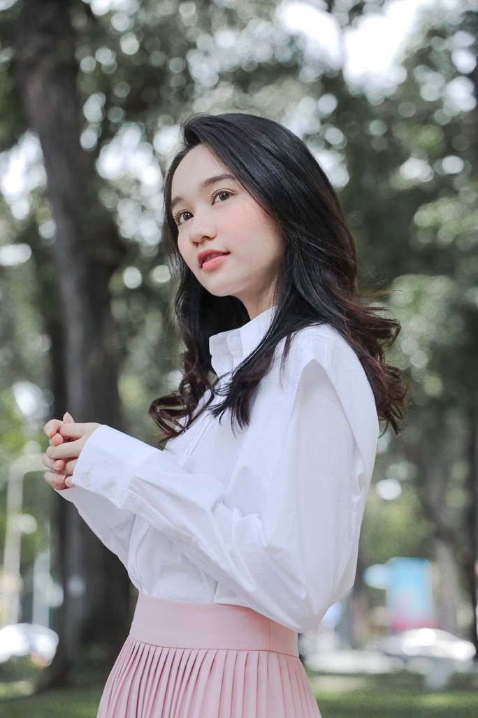 bien-cang-truc-anh-mat-biec-bi-nu-dai-gia-binh-duong-to-vi-pham-hop-dong-mac-benh-ngoi-sao-8b2-6175493 Nhà sản xuất dọa kiện Trúc Anh 'Mắt biếc' - 4