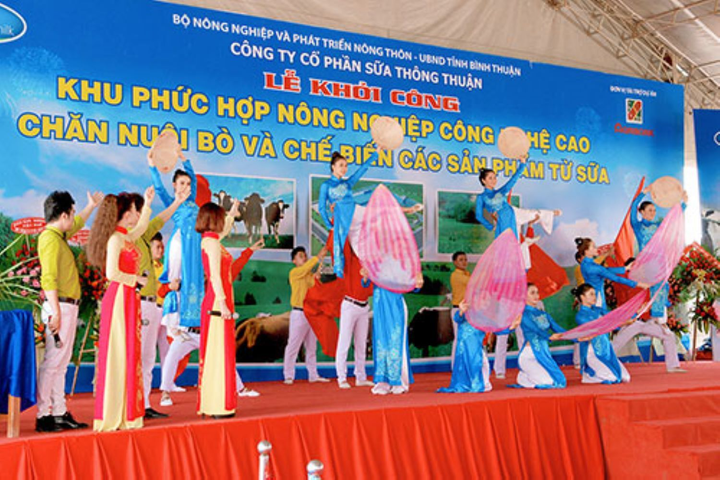 Đàn bò ốm đói trơ xương tại dự án công nghệ cao nghìn tỷ ở Bình Thuận - 1