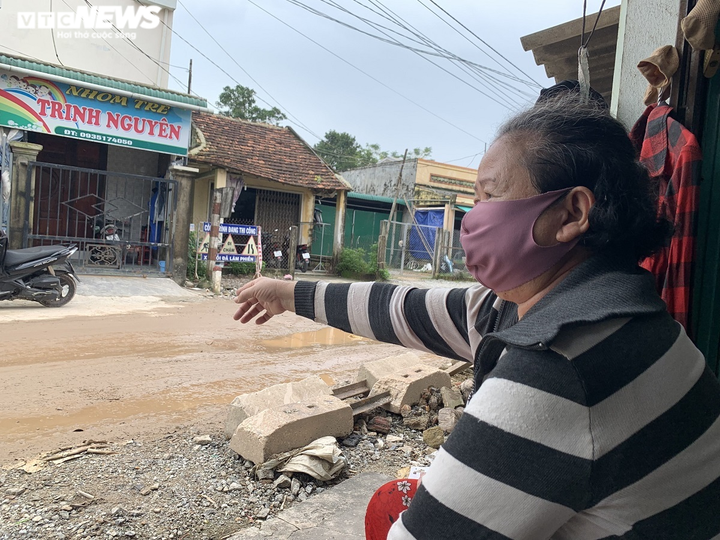 Mượn đường lành thi công cao tốc, nhà thầu Trung Quốc để lại đường nát như tương - 3