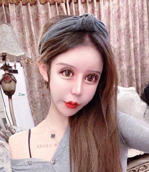 Hình ảnh cô gái 'dao kéo' quá đà gây hoang mang trên mạng xã hội