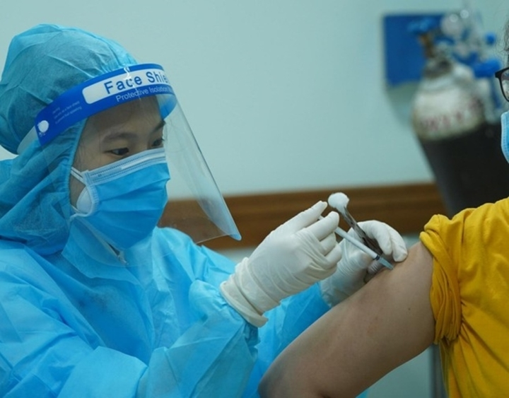 Thủ tướng: Chuẩn bị phương án phòng, chống dịch phù hợp với biến chủng Omicron - 1