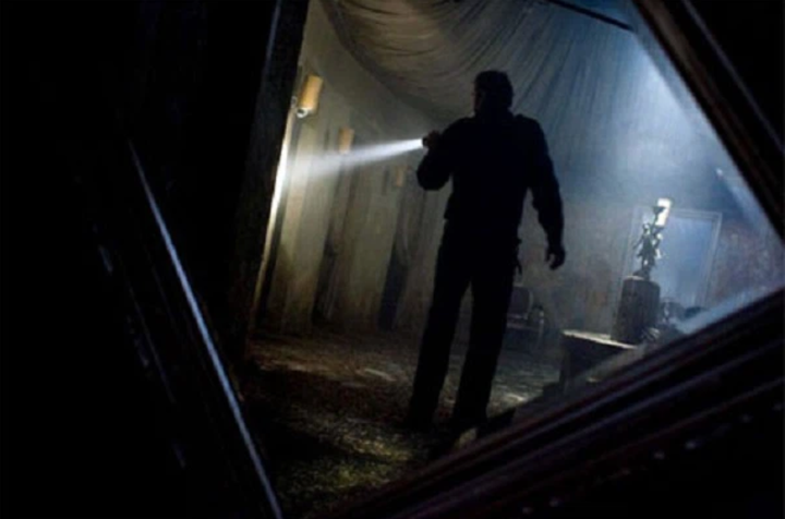 Giải mã bí ẩn: Sự thật về chiếc gương ‘đoạt mạng’ 38 người sau khi tiếp xúc - 2