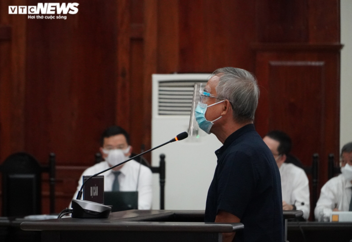 Bị cáo Nguyễn Thành Tài: 'Cuối đời lại bị thế này, đau lắm' - 1