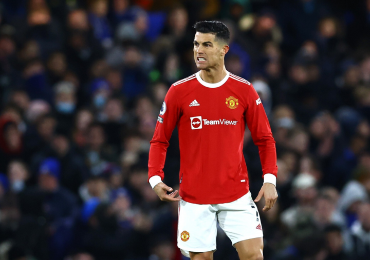Ronaldo không còn là số 1 ở Man Utd - 1
