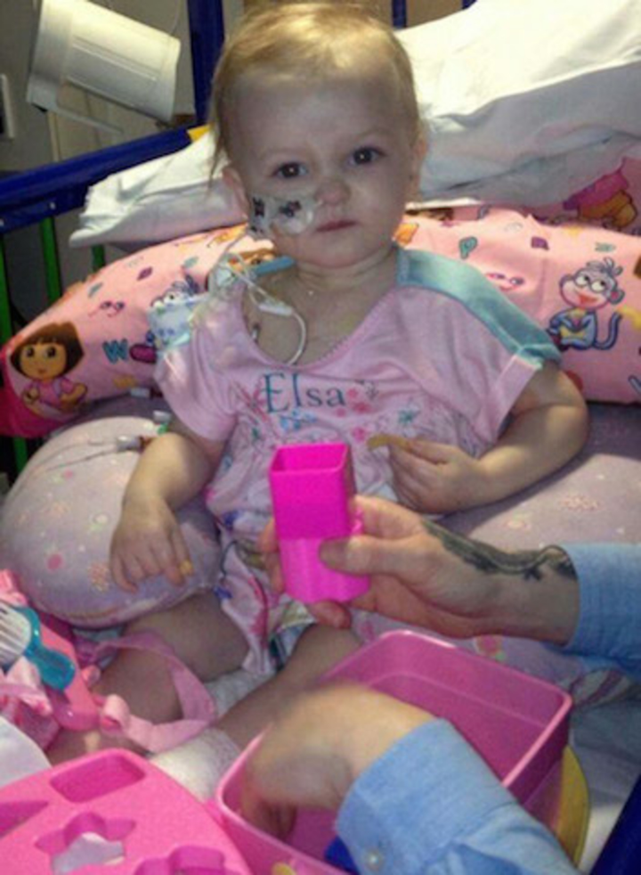 Người bố ‘làm đám cưới’ với con gái 16 tháng tuổi để giữ một lời hứa - 3