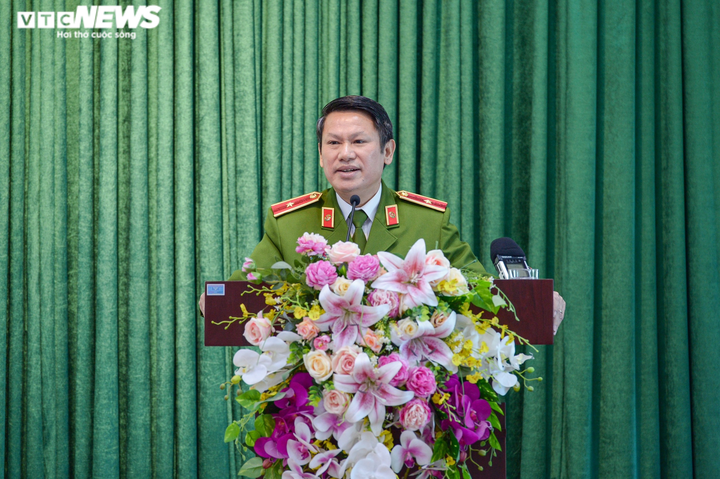 Bộ Công an thu giữ 1.000 gói ma túy, trên bao bì in logo Mercedes - 1