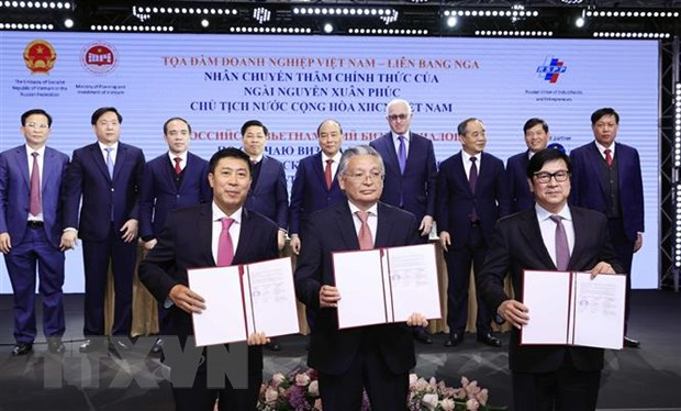 Ký thỏa thuận sản xuất vaccine Sputnik tại Việt Nam - 1