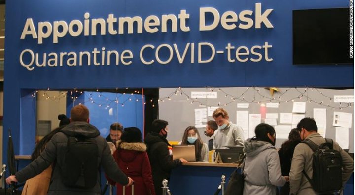 'Quả bom' Omicron trên chuyến bay từ Nam Phi tới châu Âu - 2