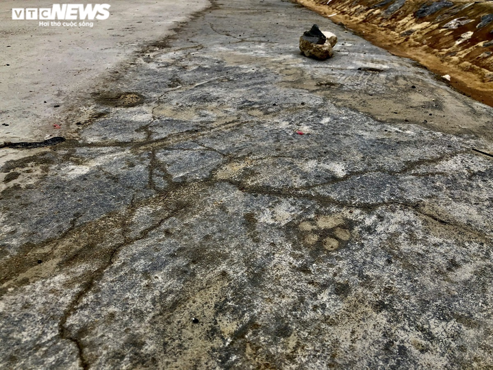 Ảnh: Kè biển hàng chục tỷ đồng ở Quảng Bình chưa bàn giao đã hư hỏng - 4