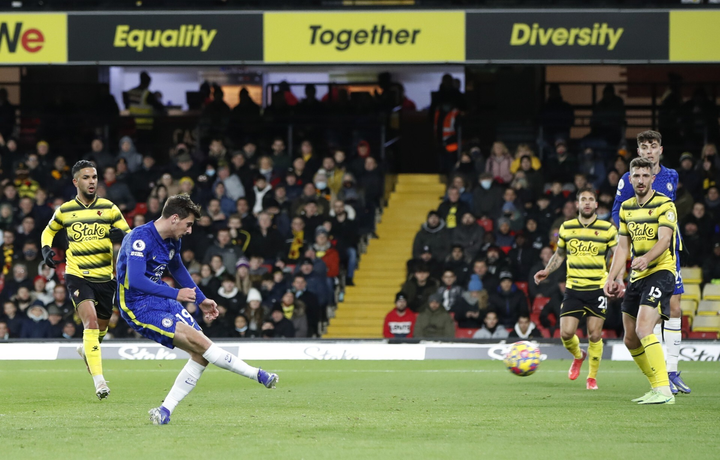 Thắng vất vả Watford, Chelsea giữ ngôi đầu Ngoại hạng Anh - 1