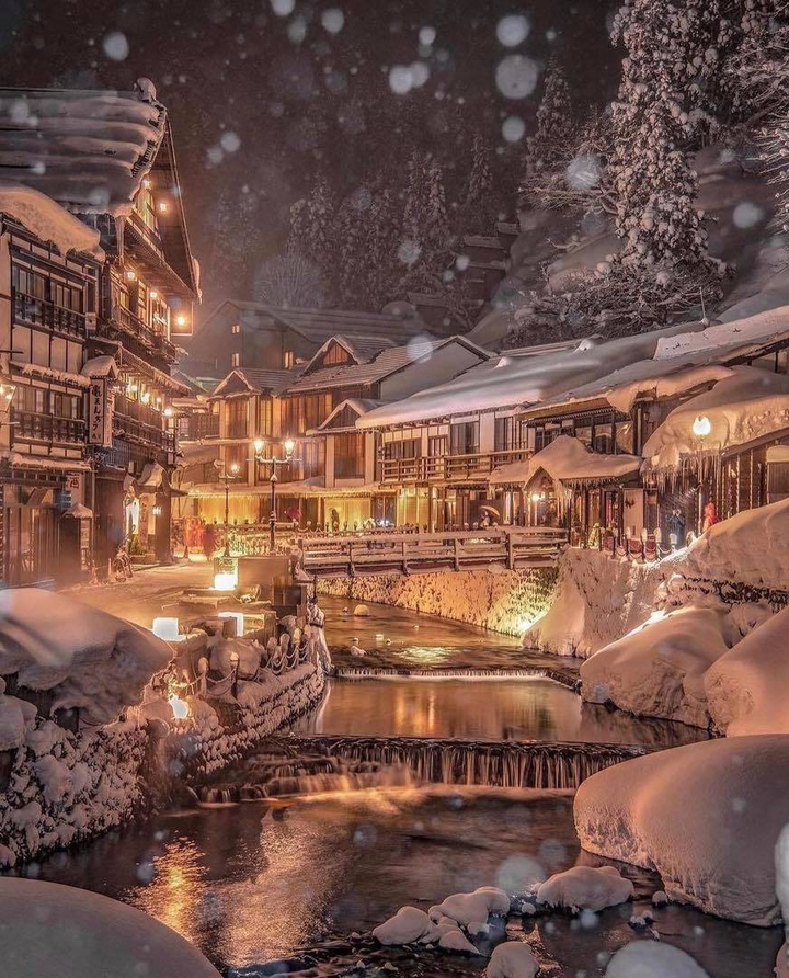 Lạc vào thế giới cổ tích ở thị trấn suối nước nóng đẹp nhất Nhật Bản - 8