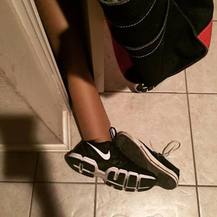 Giật mình với những hình ảnh dễ gây hiểu lầm không dành cho người nhát gan - 6