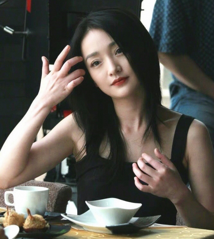 Châu Tấn gây bão mạng bởi loạt ảnh hậu trường 10 năm trước - 2