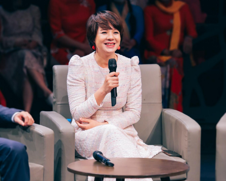 MC Diễm Quỳnh chia tay chương trình 'Quán thanh xuân' - 2