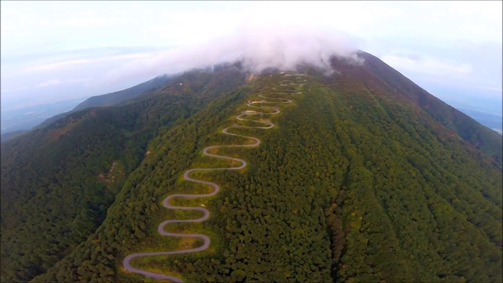 'Nghẹt thở' với cung đường ngoằn ngoèo dài bất tận chạy thẳng đến chân trời - 3