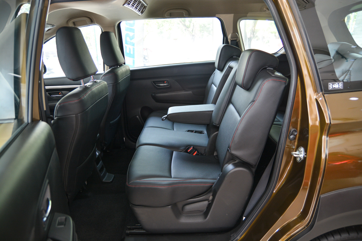 Xe gầm cao 600 triệu đồng, chọn Kia Sonet hay Suzuki XL7? - 10