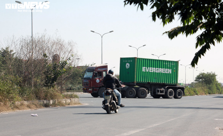 Nhiều người tử nạn trên tuyến đường cây dại mọc như rừng ở Hải Phòng - 8