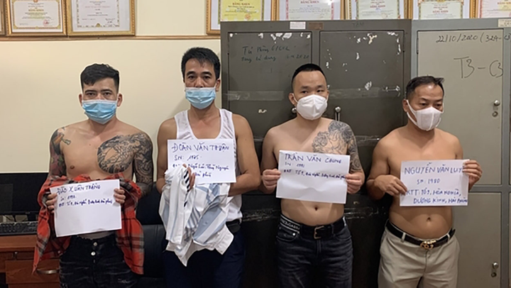 Lãi chồng lãi, ổ nhóm tín dụng đen ‘cài’ khách vay 24 tỷ phải trả đến 40 tỷ đồng - 1