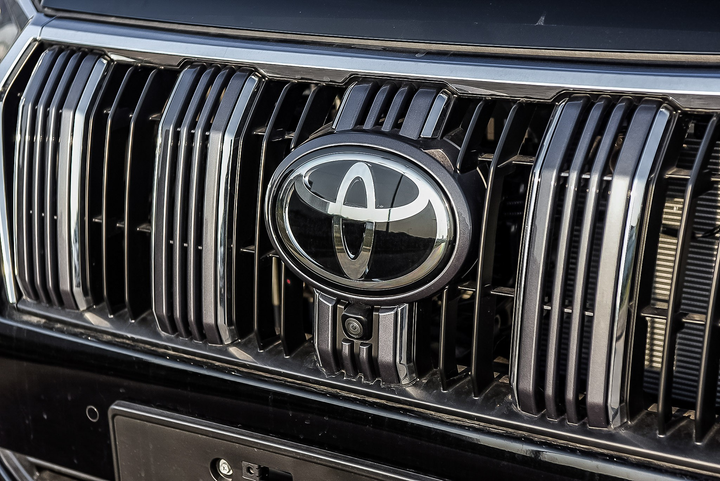 Chi tiết Toyota Land Cruiser Prado 2021 giá hơn 2,5 tỷ đồng - 6