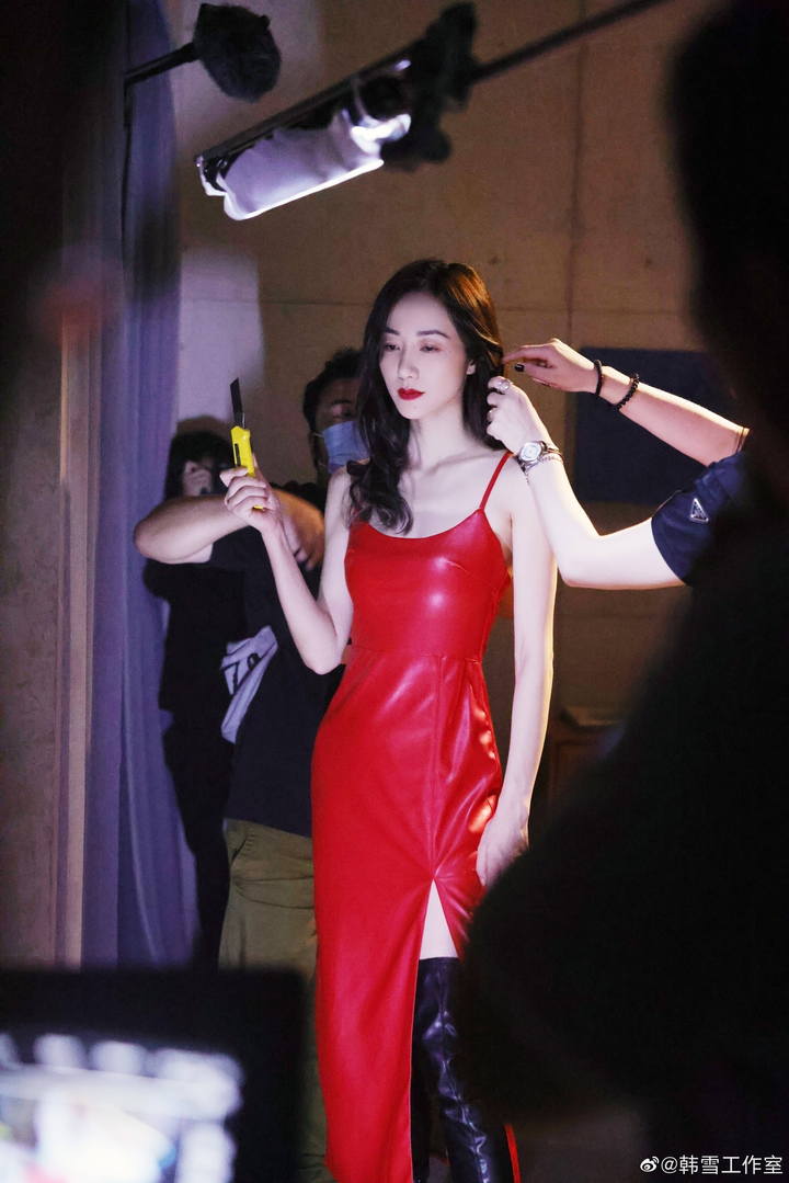 Không thân với Dương Mịch, đừng tán dóc cùng Triệu Lệ Dĩnh và 101 quy tắc ở Cbiz - 9