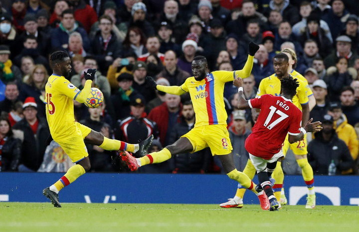 Trực tiếp bóng đá Man Utd 1-0 Crystal Palace: Fred lập siêu phẩm - 2