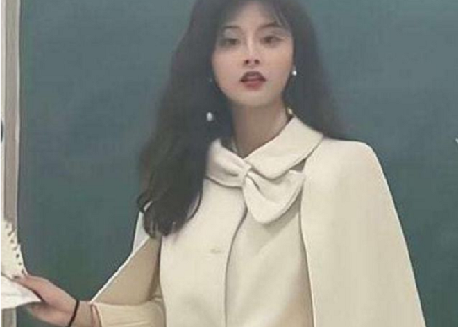 Nữ giảng viên gây sốt với vẻ ngoài như minh tinh - 2