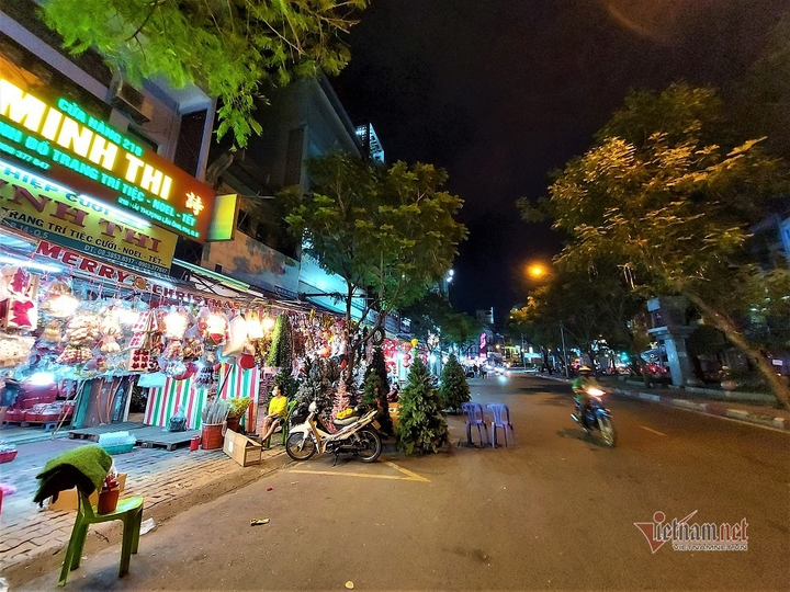 Khách sạn xịn cũng xài lại đồ cũ, báo hiệu một mùa Giáng sinh ế ẩm - 1