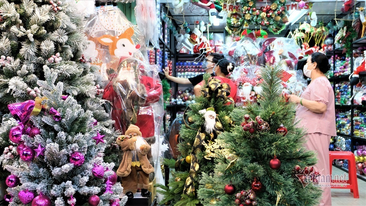 Khách sạn xịn cũng xài lại đồ cũ, báo hiệu một mùa Giáng sinh ế ẩm - 2