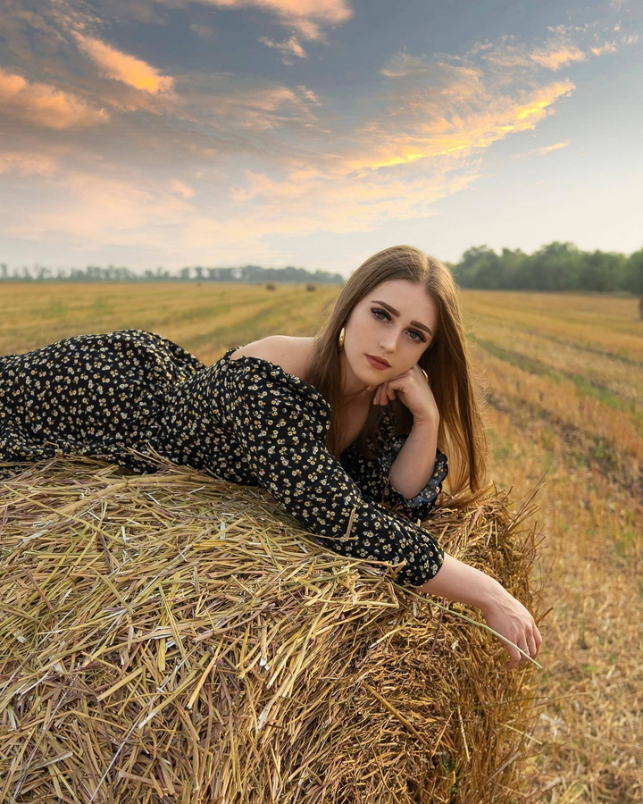 Cô gái có gương mặt búp bê với thân hình cuồn cuộn cơ bắp, 17 tuổi đã vô địch TG - 9