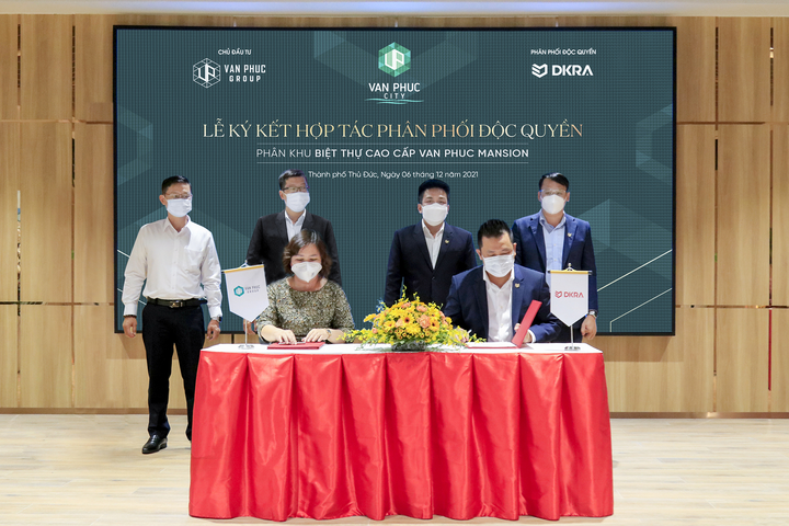 DKRA Vietnam phân phối độc quyền biệt thự cao cấp ven sông Van Phuc Mansion - 1