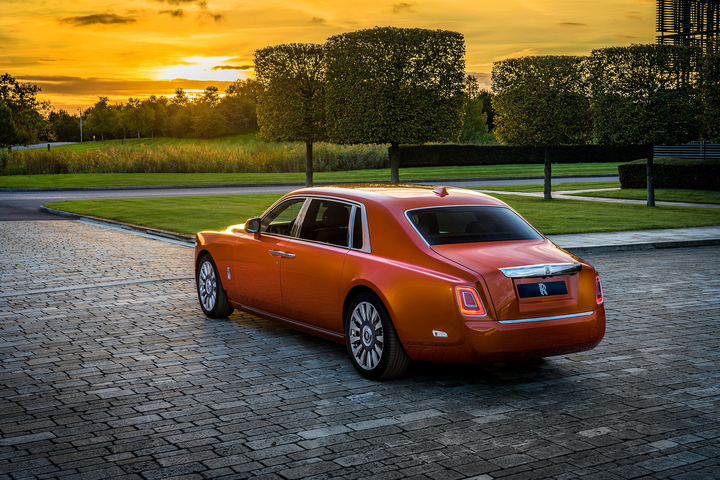 Rolls-Royce Phantom VIII có phiên bản đặc biệt - 6