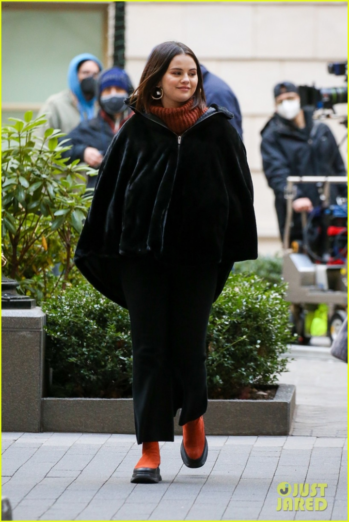 Ảnh: Selena Gomez tăng cân mất kiểm soát - 5