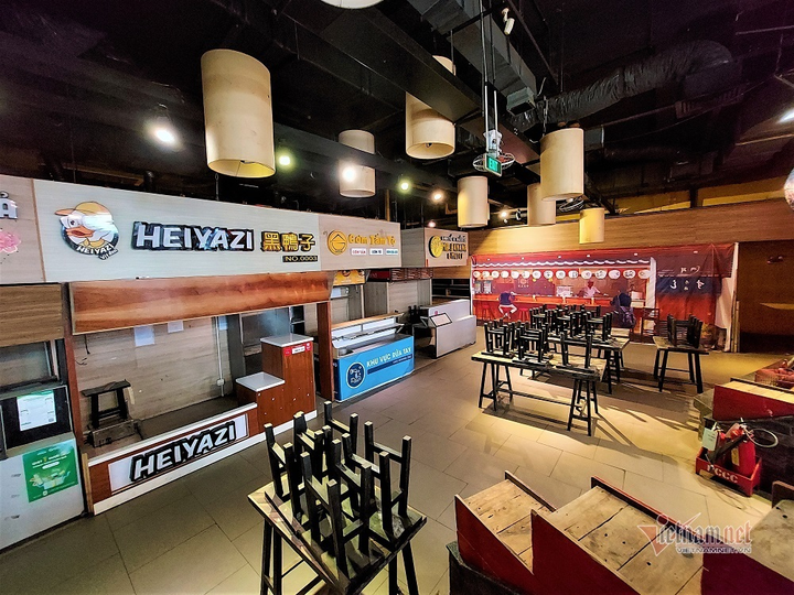 Giám đốc du thuyền bán 3 căn nhà trả nợ, chủ khách sạn treo biển kêu cứu - 2