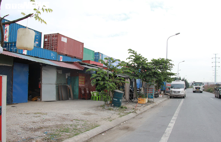 Ảnh: Hiểm họa trên tuyến đường qua khu công nghiệp lớn nhất Hải Phòng - 8