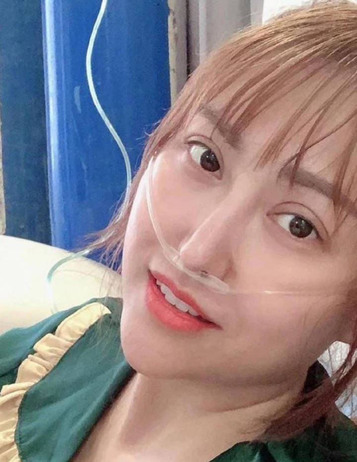 Phi Thanh Vân mắc COVID-19, phải thở ôxy liên tục - 1