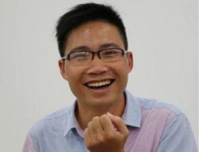 Nam giáo viên thi đại học tới 10 lần - 1