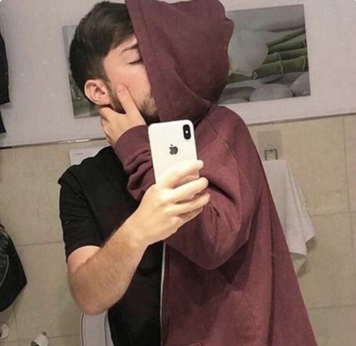 Không vợ cũng chẳng có bạn gái, đây là cách các chàng trai đối phó với cô đơn - 1