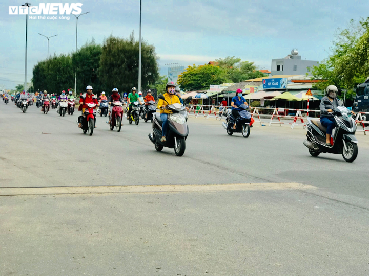 Quảng Nam: Thêm 21 công nhân nhiễm nCoV tại ổ dịch xưởng F, Công ty giày Rieker - 1