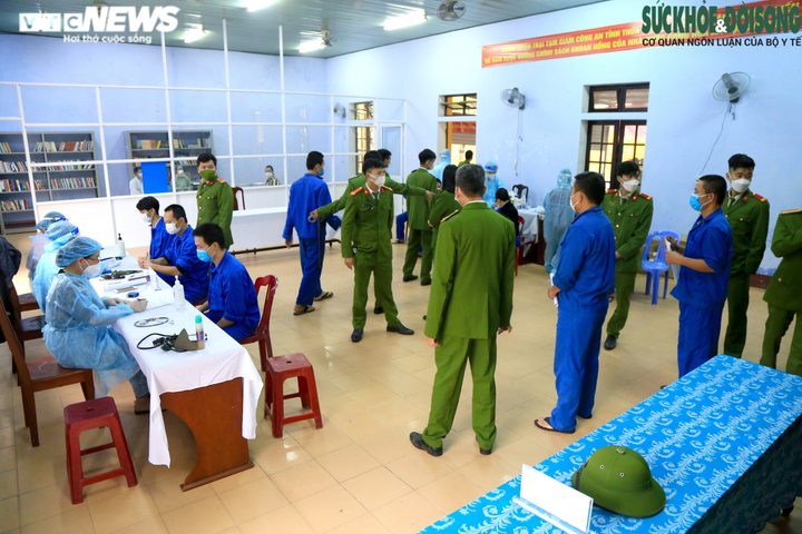Huế lập cơ sở điều trị F0 không triệu chứng cho công an và phạm nhân - 1