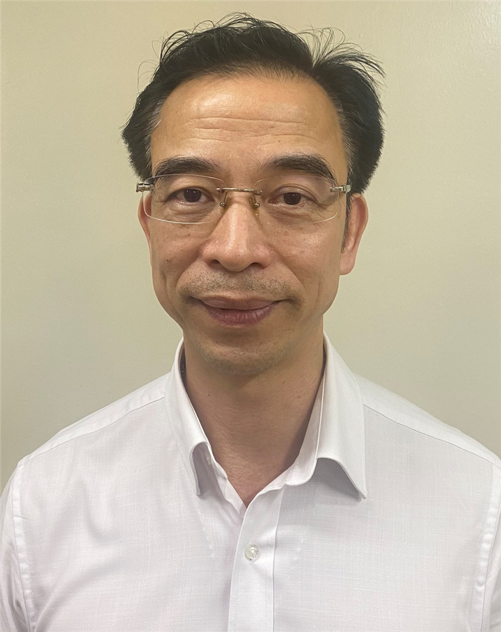 Bắt tạm giam ông Nguyễn Quang Tuấn, nguyên Giám đốc Bệnh viện Bạch Mai - 1