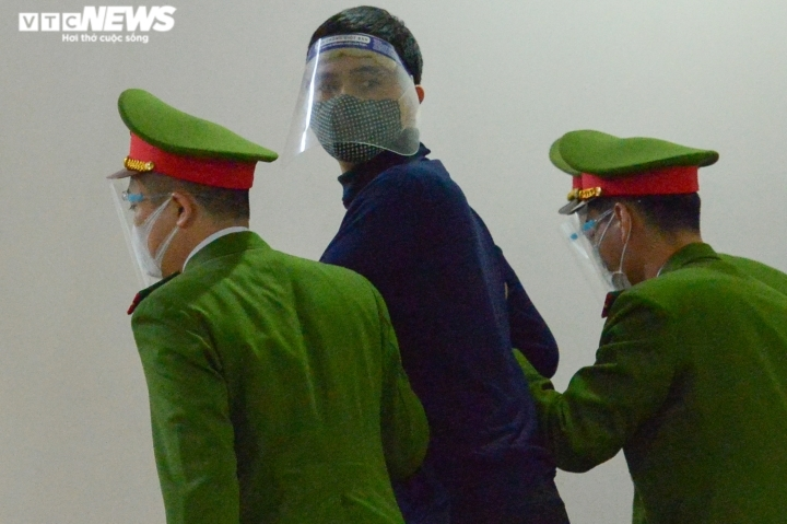 Giám đốc công ty Arktic khai làm theo chỉ đạo của vợ chồng ông Nguyễn Đức Chung - 1