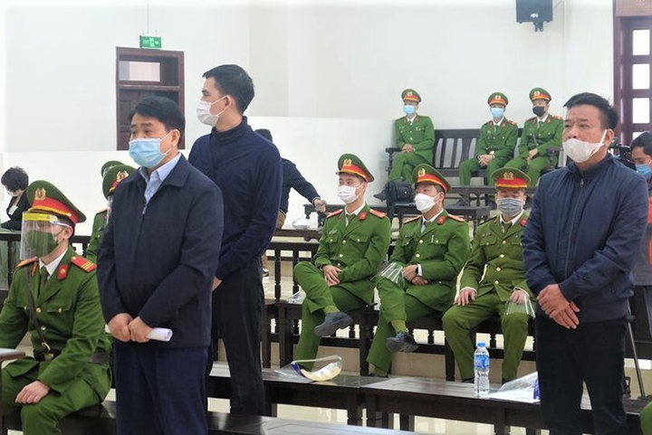 Nói lời sau cùng, bị cáo Nguyễn Đức Chung tiết lộ bị bệnh nặng - 2