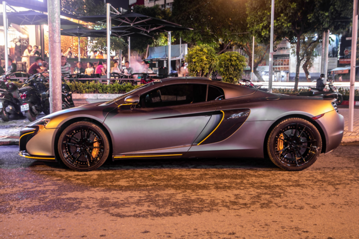 McLaren 650S Spider với ngoại thất khác lạ tại TP.HCM - 6
