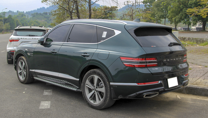 Genesis GV80 màu xanh lục độc đáo xuất hiện ở Hà Nội - 8