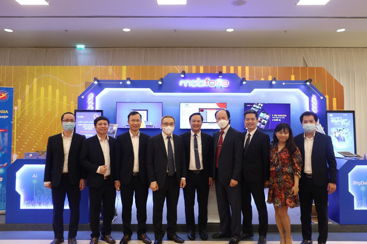 MobiFone lọt top 10 giải thưởng 'Sản phẩm công nghệ số Make in Viet Nam' - 3