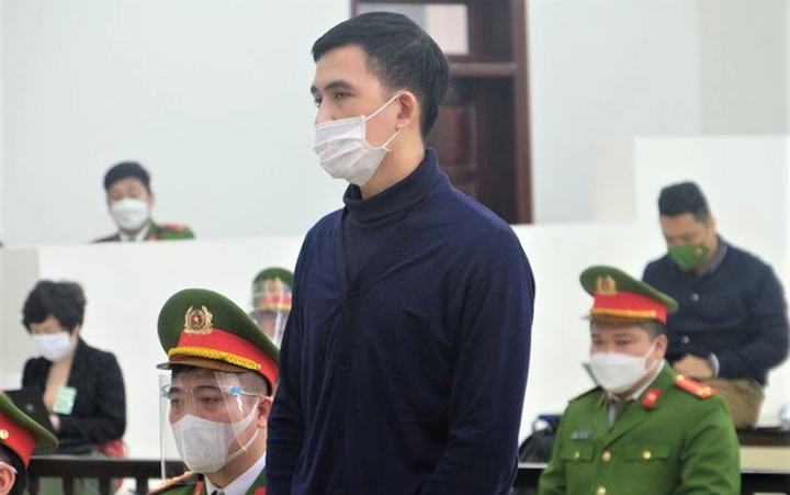 Mâu thuẫn trong lời khai của cựu Chủ tịch Hà Nội và giám đốc công ty 'sân sau' - 1