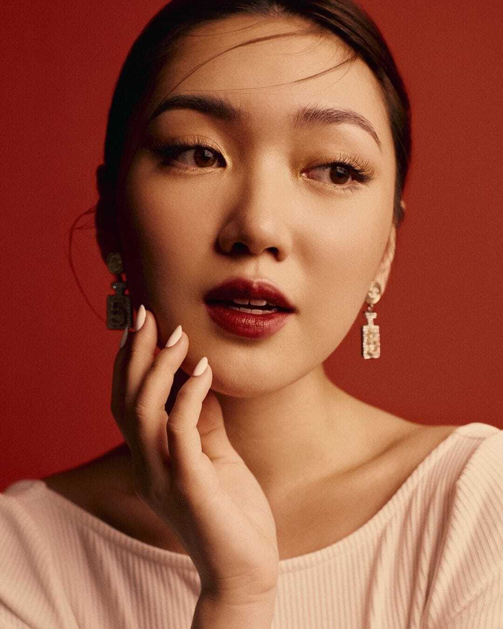 Beauty blogger đang giúp phụ nữ hiện đại kiếm tiền như thế nào? - 1