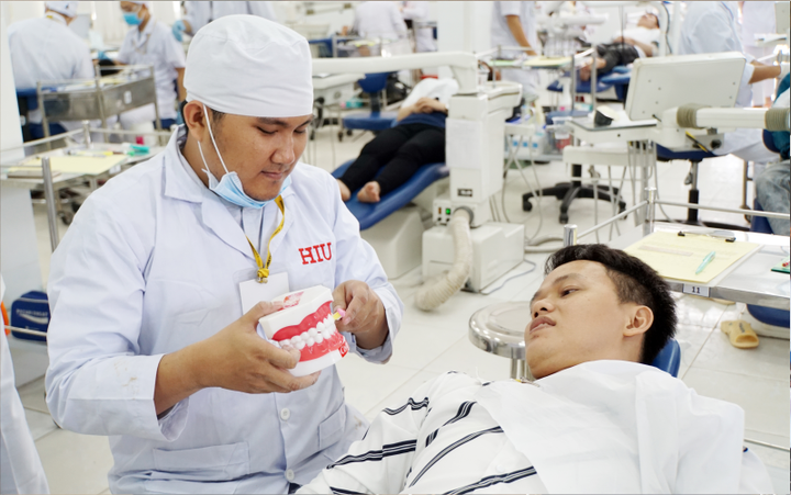 Các trường đồng loạt đổi phương thức xét tuyển và mở nhiều ngành học mới - 1