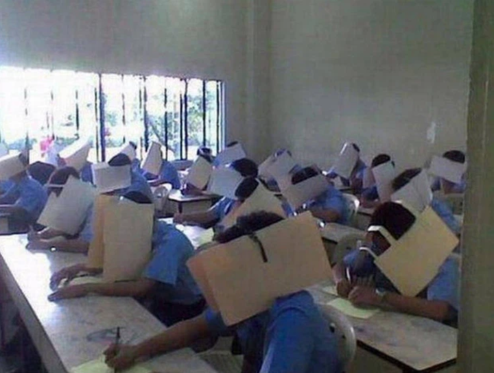 Những cách chống quay cóp bá đạo khiến học sinh than trời, bít cửa gian lận - 7