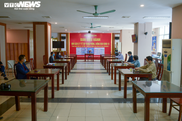 Ảnh: Bên trong cơ sở điều trị F0 tại quận nhiều ca COVID-19 nhất Hà Nội - 10